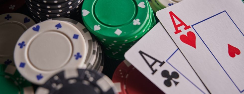 8 casino Pôquer Online vs Video Pôquer: Qual Você Deve Jogar?